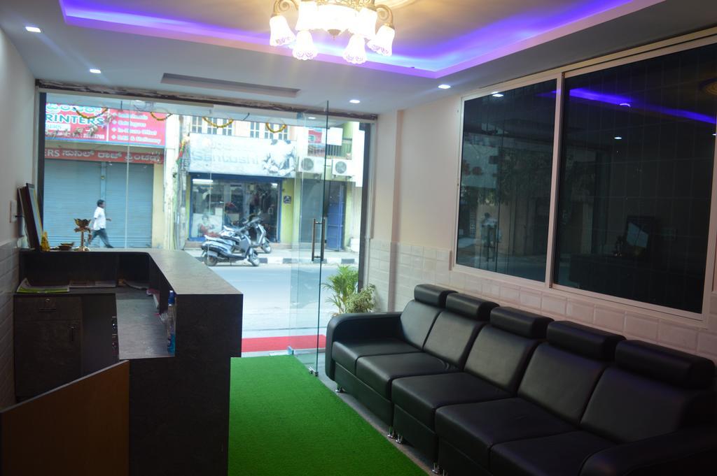 Sri Balaji Guest House Bangalore Ngoại thất bức ảnh