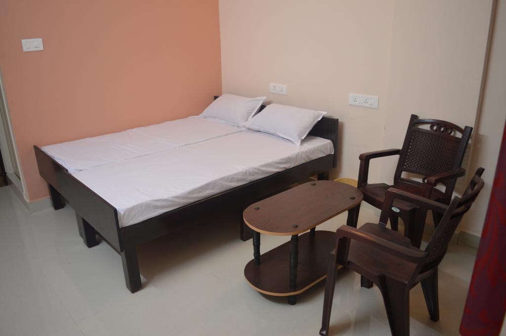Sri Balaji Guest House Bangalore Ngoại thất bức ảnh