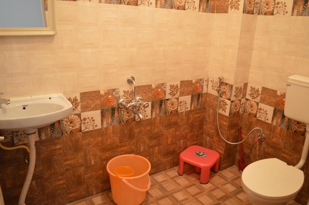 Sri Balaji Guest House Bangalore Ngoại thất bức ảnh