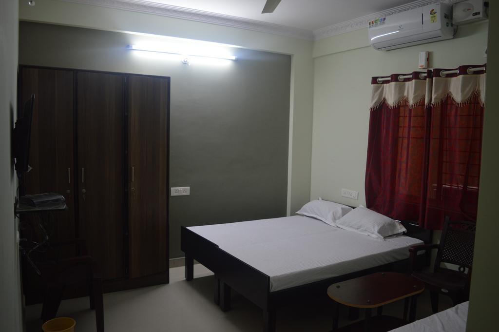Sri Balaji Guest House Bangalore Ngoại thất bức ảnh